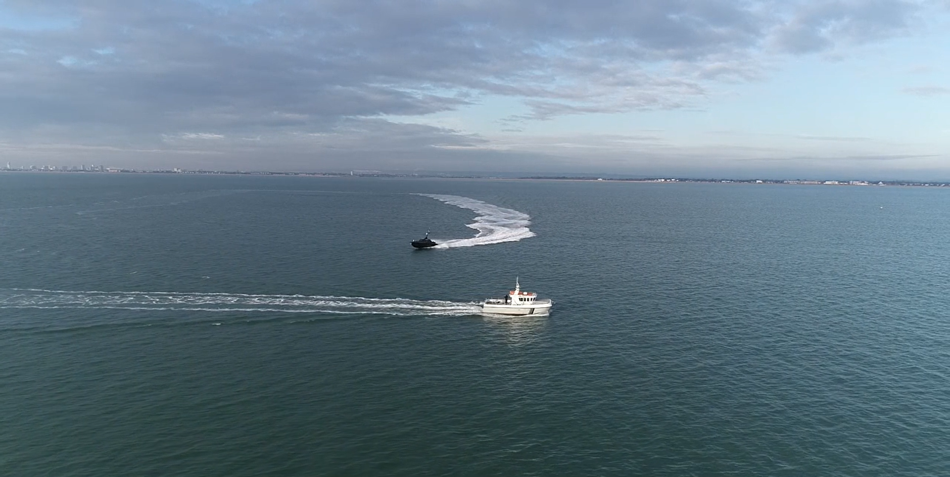 Hammerhead using Northstar avoiding collision with boat