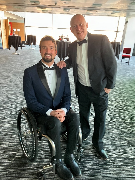Rob Moon with Darren Edwards at the Armed Forces Para-SnowSport Team (AFPST) Gala Dinner.